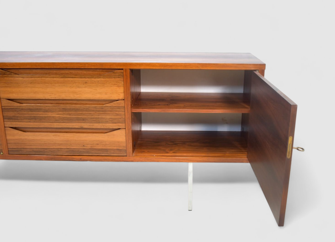 F 468 JC Rosewood scandinavian sodeboard 1970