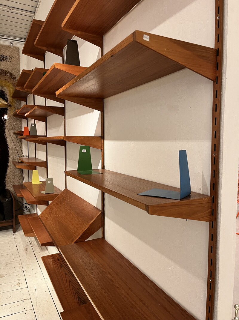 F 468 SC modulable wall unit by Kai Kristiansen