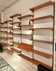 F 468 SC modulable wall unit by Poul Cadovius 