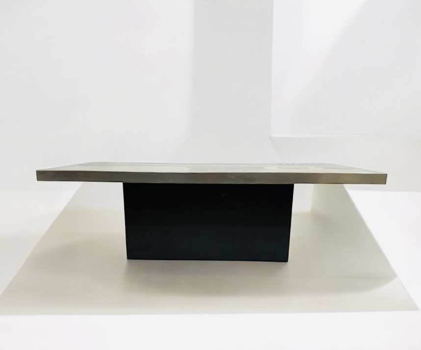 F 470 AG coffee table by Georges Mathias signed Ca 1980