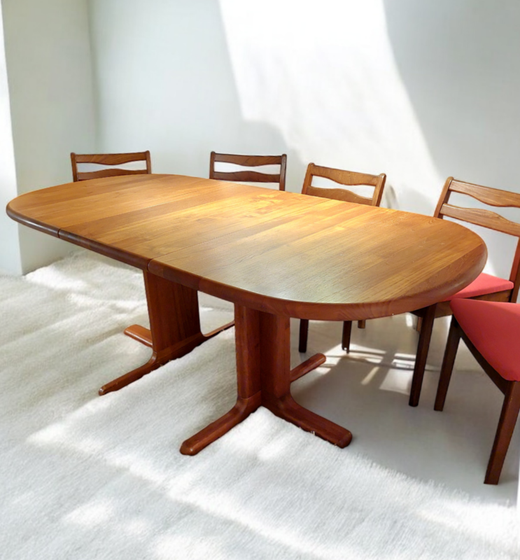 F 470 JC Solid teak adjustable dining table by Golstrup, 1970s 