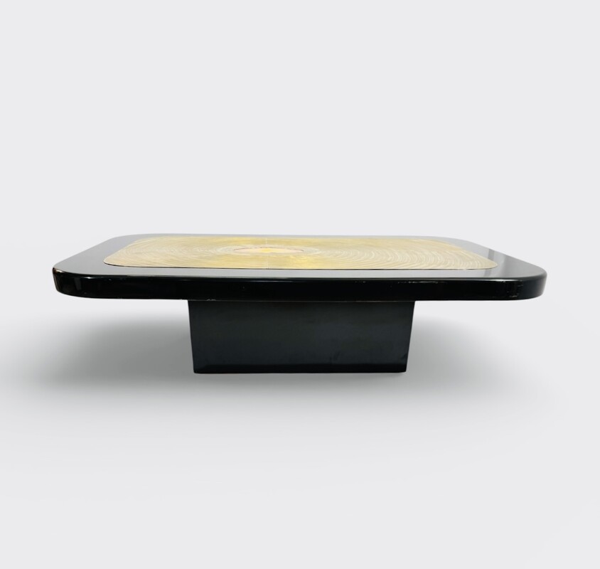F 471 AG black resin and etched brass light in agate by Lova Creation Coffee Table