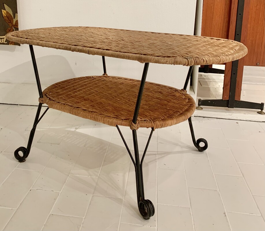 F 477 AG rattan coffee table 