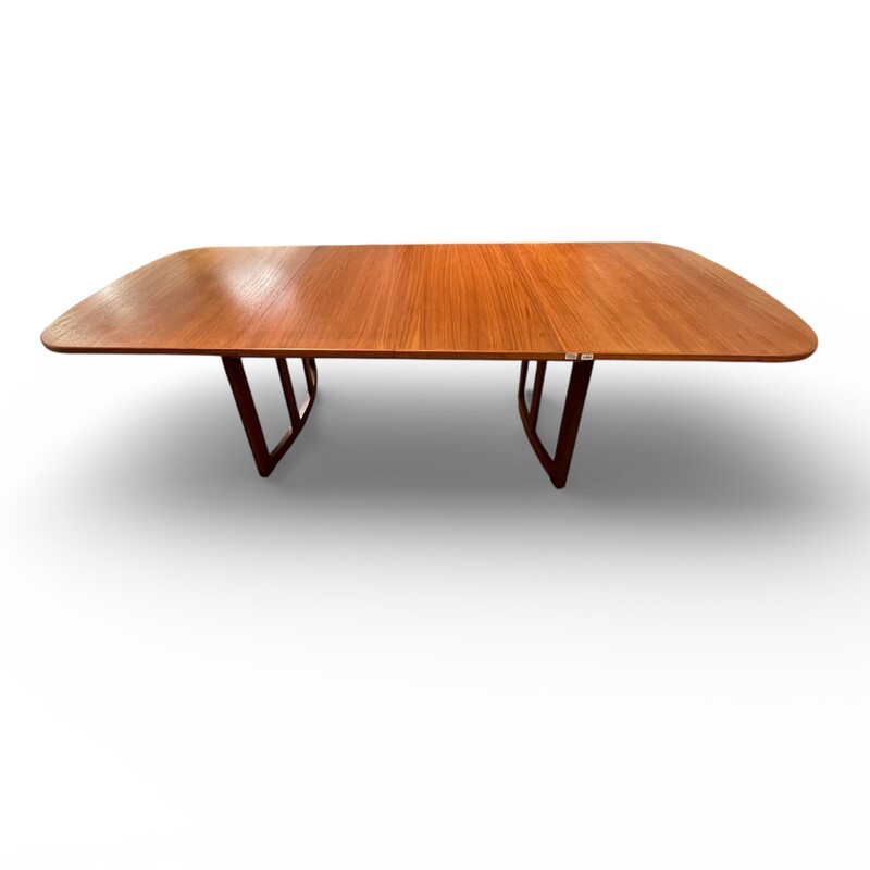 F 479 CK dining table 