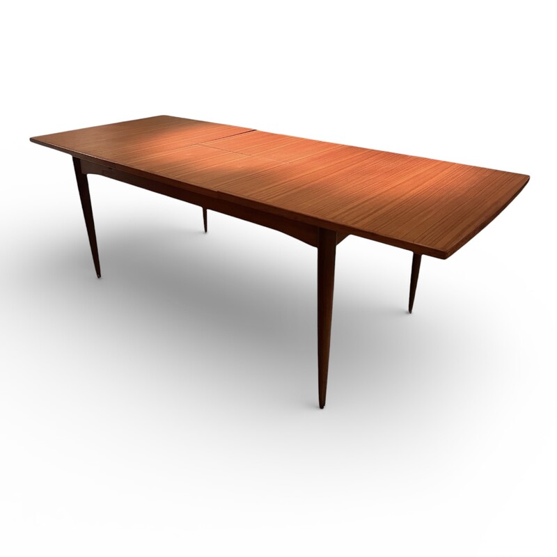 F 480 CW vintage extendable teak dining table, 1960’s