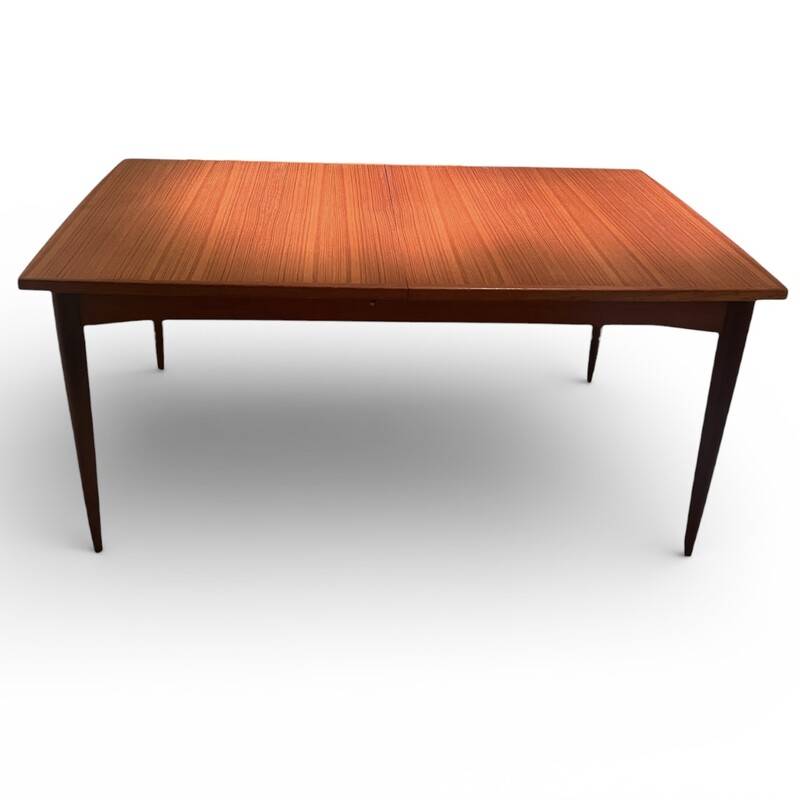 F 480 CW vintage extendable teak dining table, 1960’s