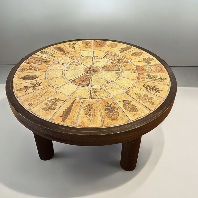 F 481 APO round ceramic coffee table by Roger Capron 