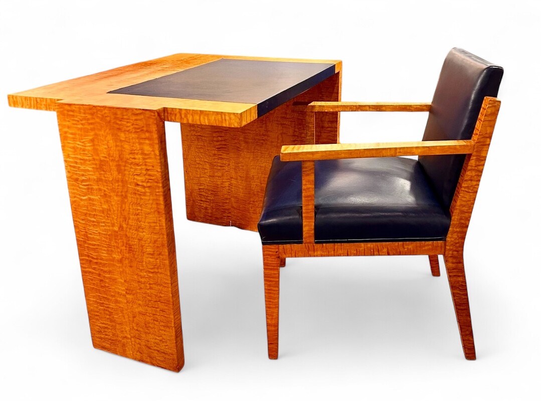 F 482 AS FrenchModernist desk in golden elm , leather and glass with leather armchair