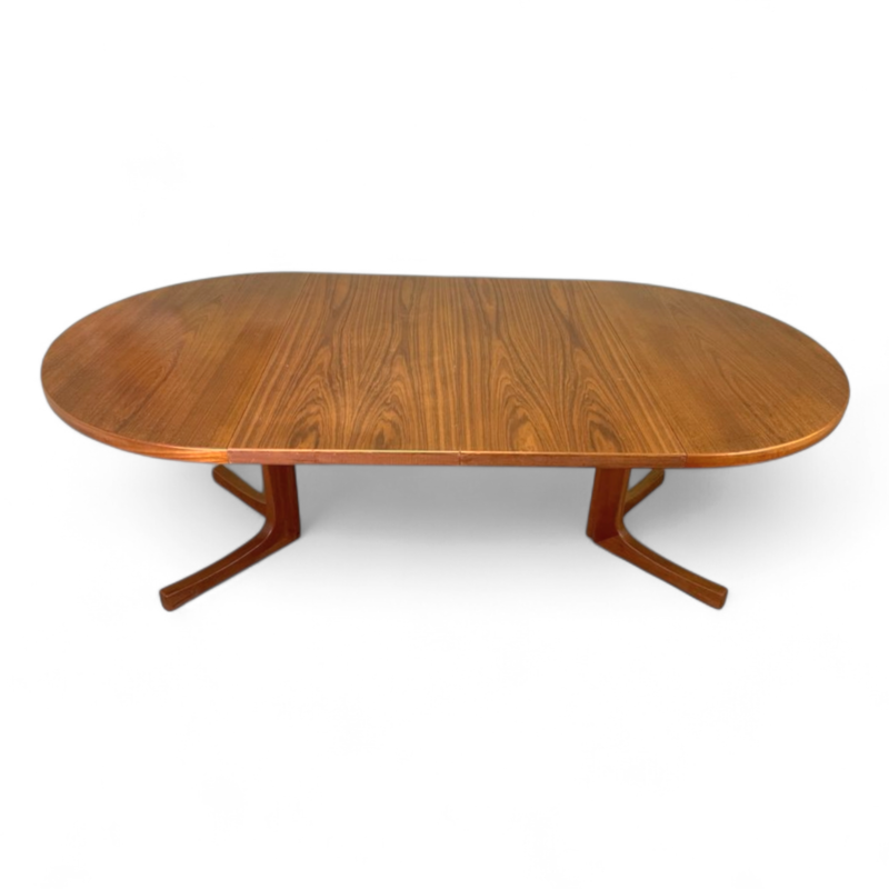 F 482 JC Teak extendable dining table by Moller 1960s 
