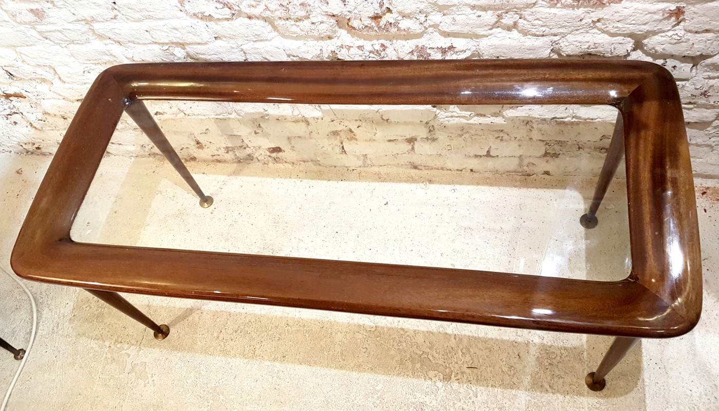 F 485 JC Polished wallnut brass and glass coffee table attrib to Paolo Buffa Italy 1950s