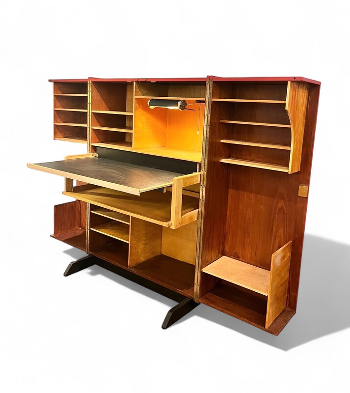 F 485 RP Magic Box Desk 