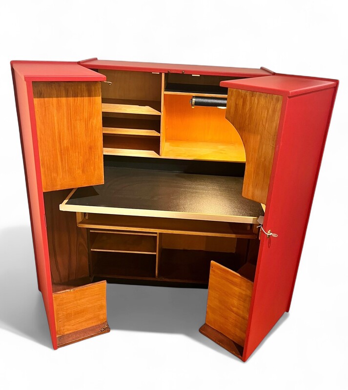 F 485 RP Magic Box Desk 