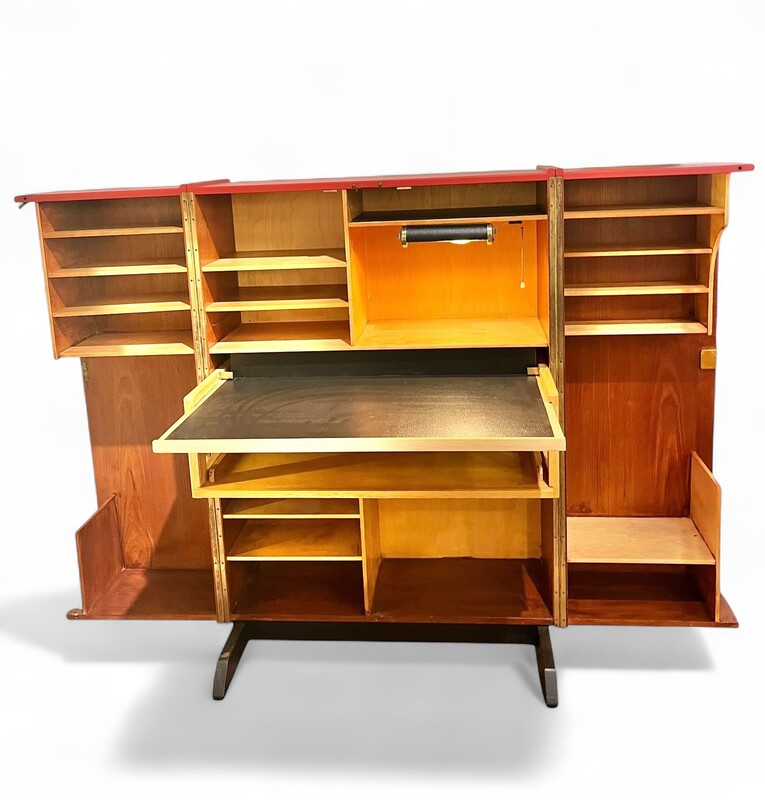 F 485 RP Magic Box Desk 