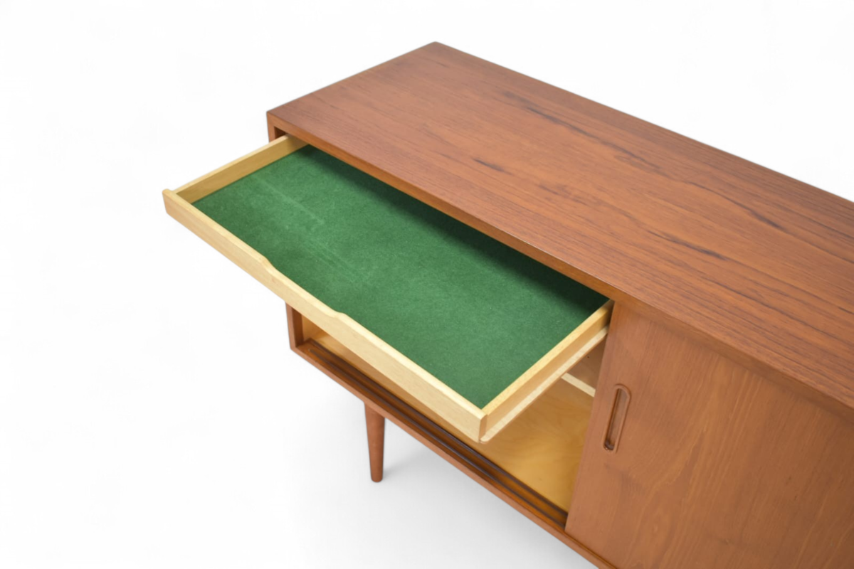 F 492 JC Sliding doors teak sideboard by Poul Hundevad, Denmark 1960s