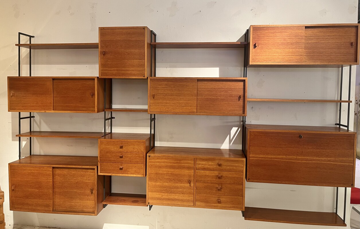 F 498 SC Teak wall unit 