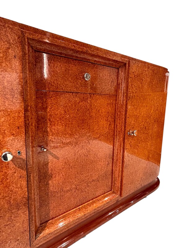 F 500 AS Art Deco sideboard in mahogany and amboyna burl, restored, stamp. « Krieger Paris »