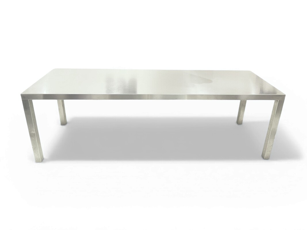F 503 APO/AV aluminium dining table att to Maarten Van Severen