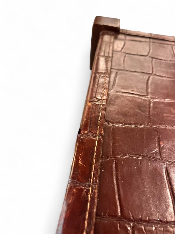 F 503 RR pair of leather « croco » nesting tables 
