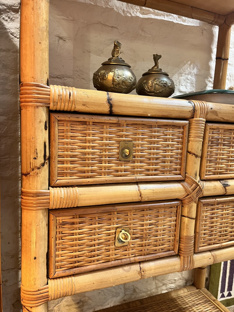 F 505 CY bamboo shelf with tirrors 