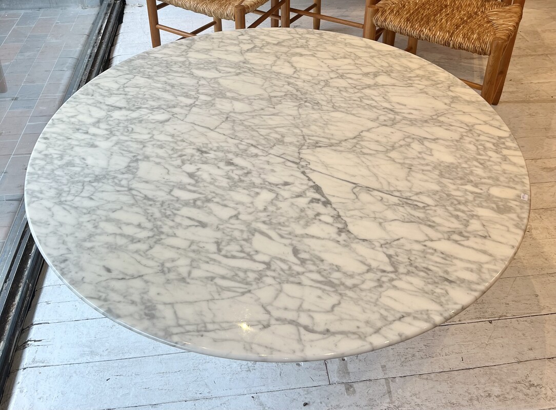 F 525 SC round marble coffee table 