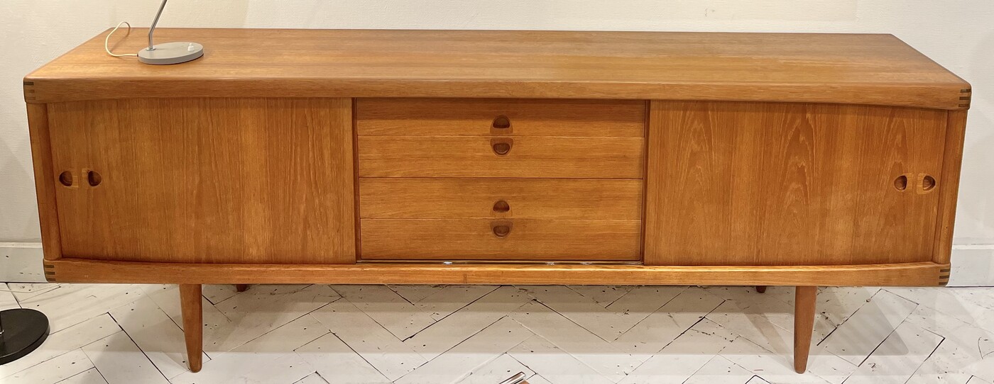F 551 JD/RC large scandinavian sideboard by H.W Klein for Bramin 