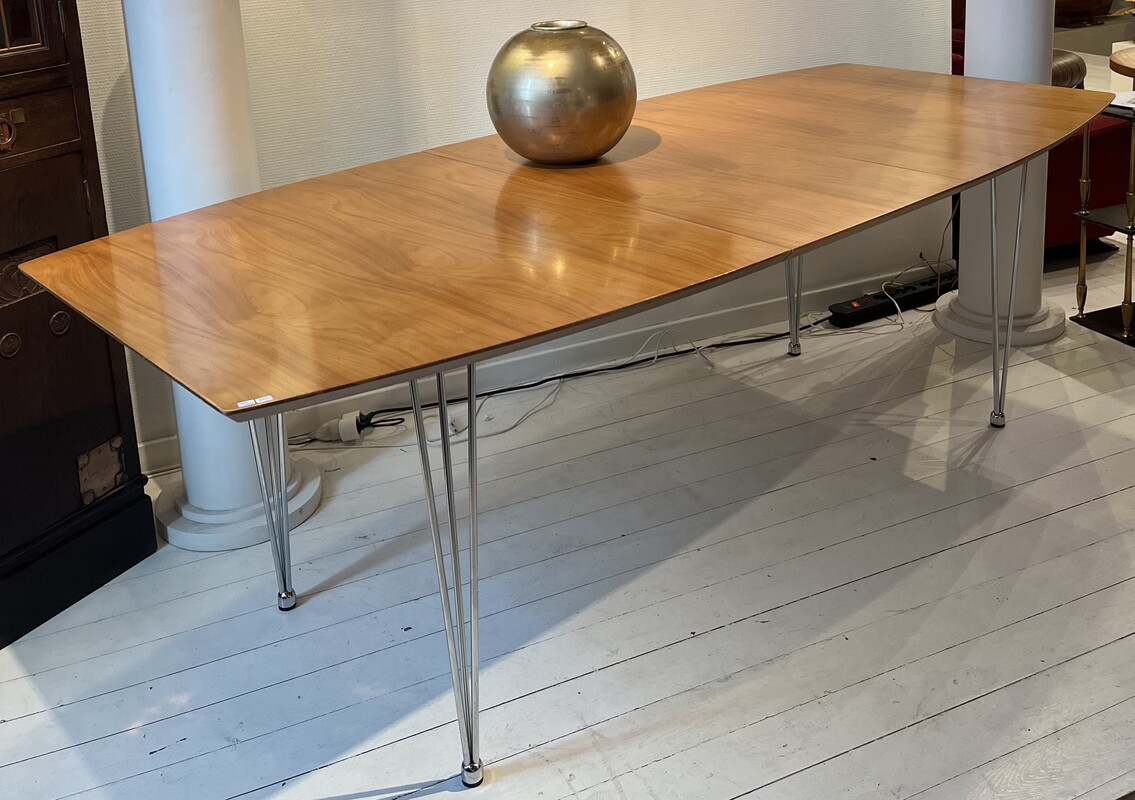 F 558 YD extendable design dining table 