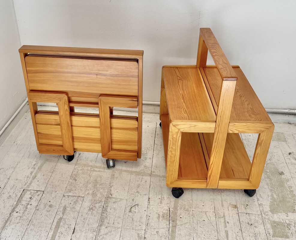 F 664 AG Vintage pine serving table on wheels, Sweden 1970