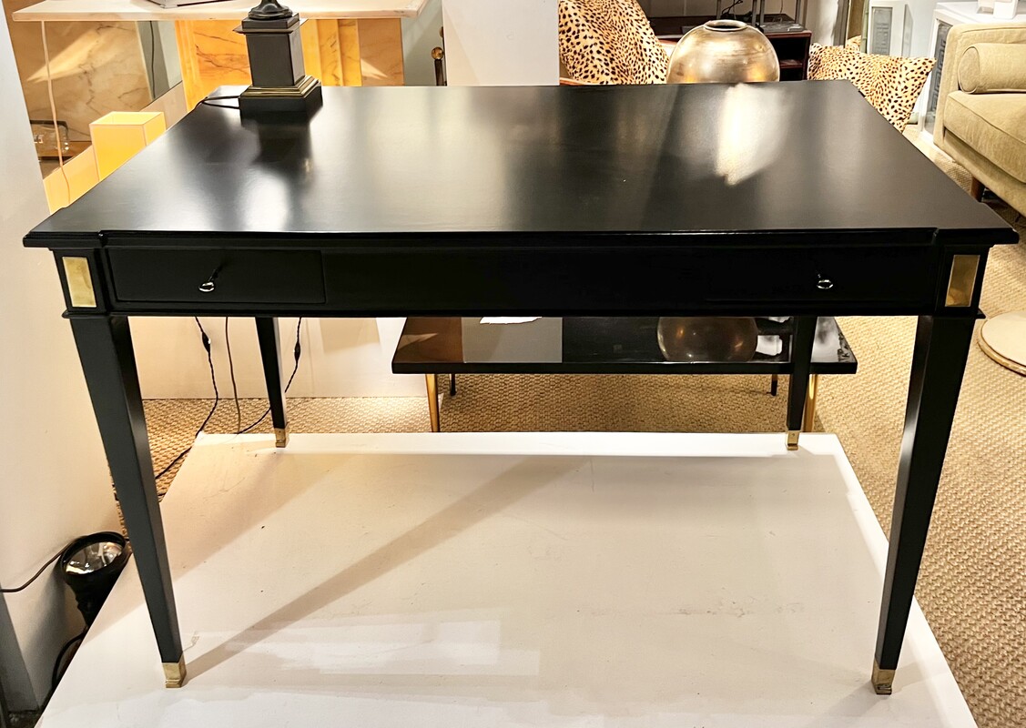 F 669 YD black laquered desk with brass details by Quinet 