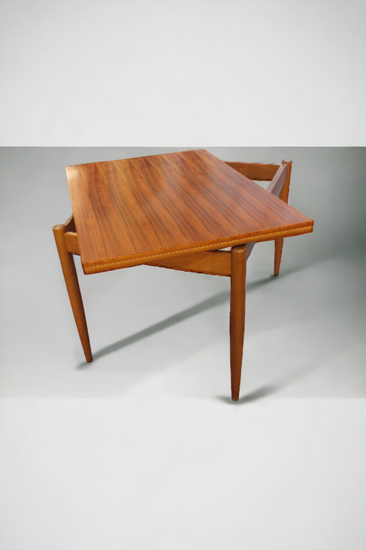 F 713 JC Adjustable dining table rosewood 1960s