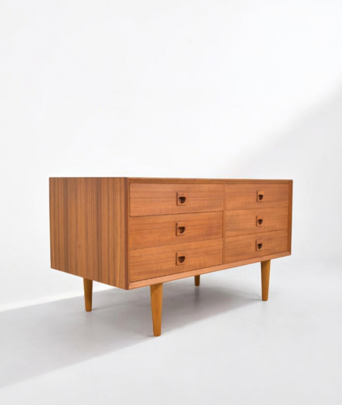 F 718 JC Teak vintage Scandinavian chestofdrawer 1960s 