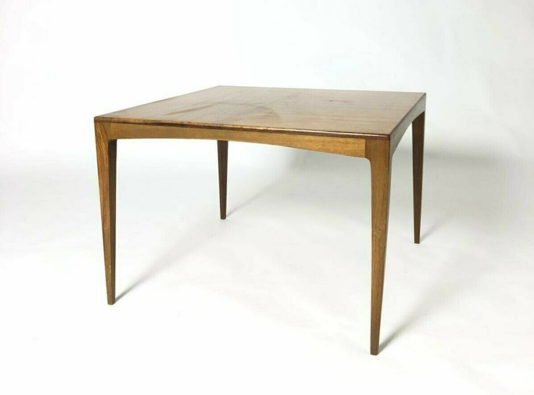 F 832 JC Wallnut side table 1970s
