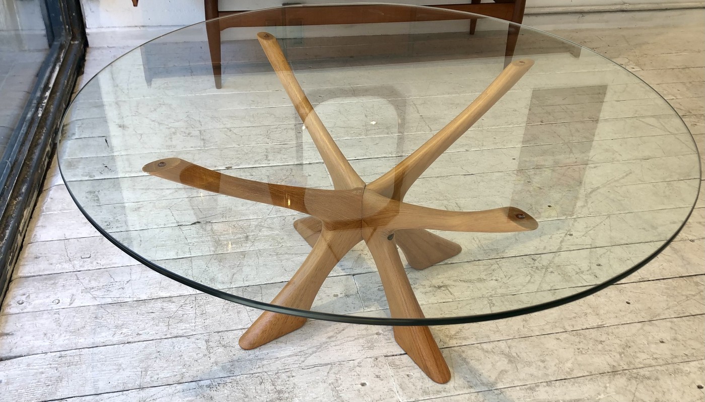 F 872 CW Illum Wikkelso coffee table 
