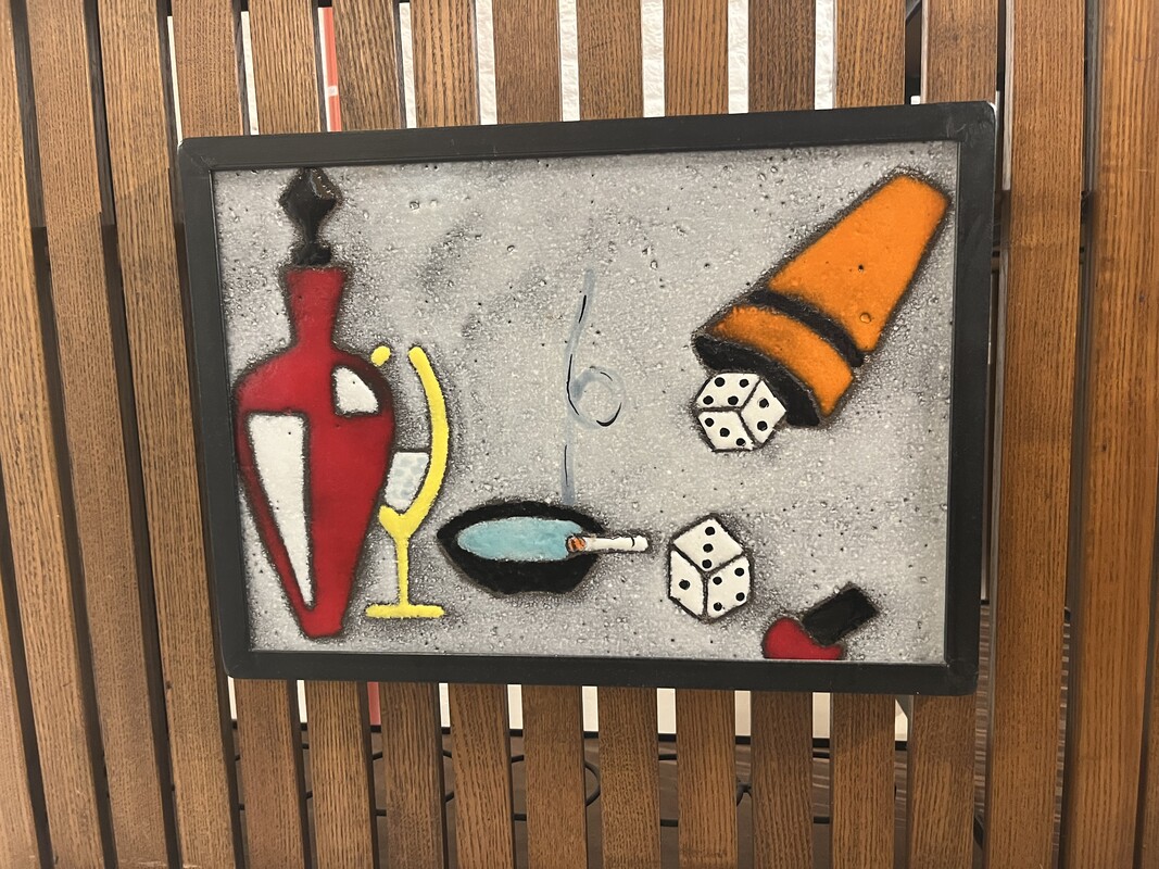 F 888 APO vintage bar with ceramic decor + 2 stools 