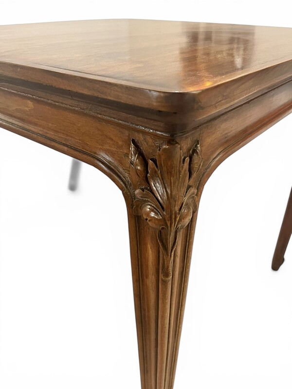 F 897 MH Art nouveau table 