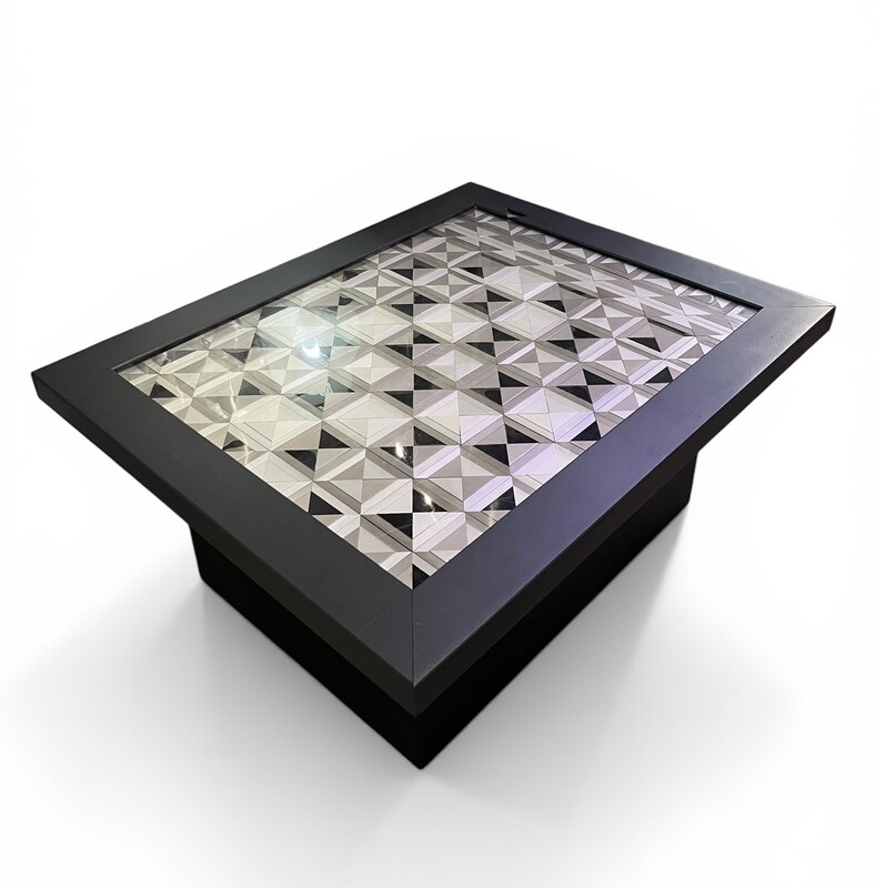 F 903 YD Resin and aluminium coffee table, 1970’s