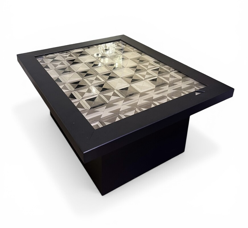 F 903 YD Resin and aluminium coffee table, 1970’s