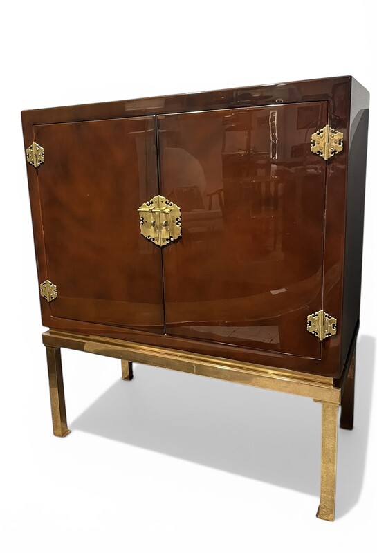 F 908 PL Guy Lefevre cabinet for Maison Jansen, 1970