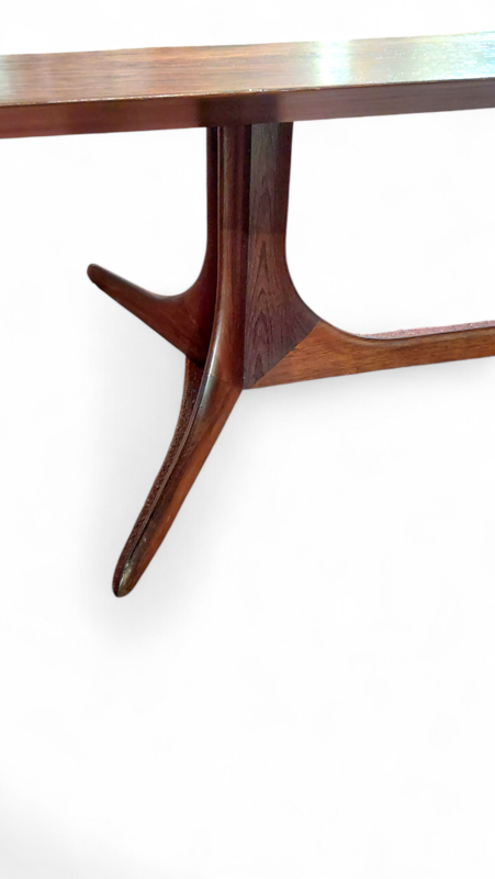 F 913 JC Brutalist coffee table 1970s