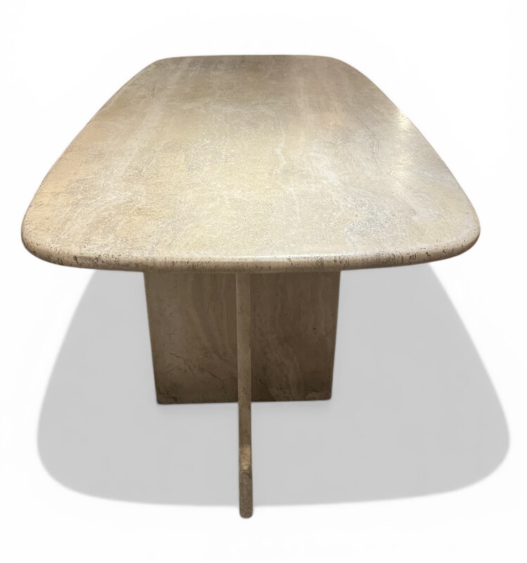 F 923 RD travertine dining table, 1970’s