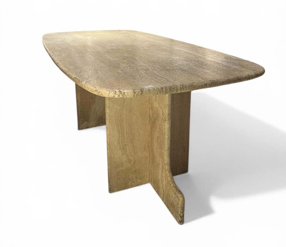 F 923 RD travertine dining table, 1970’s