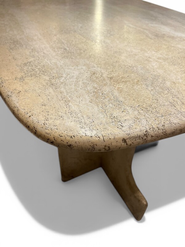 F 923 RD travertine dining table, 1970’s