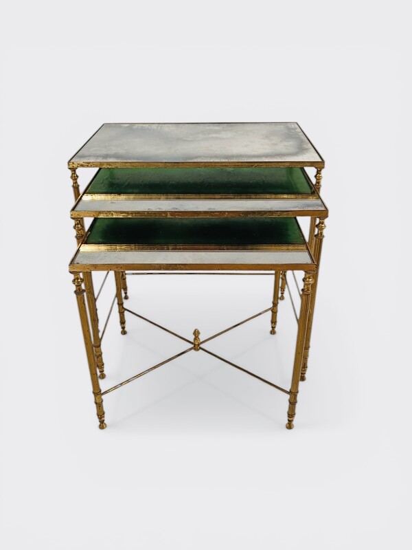 F 929 YO nesting table neo classic brass 