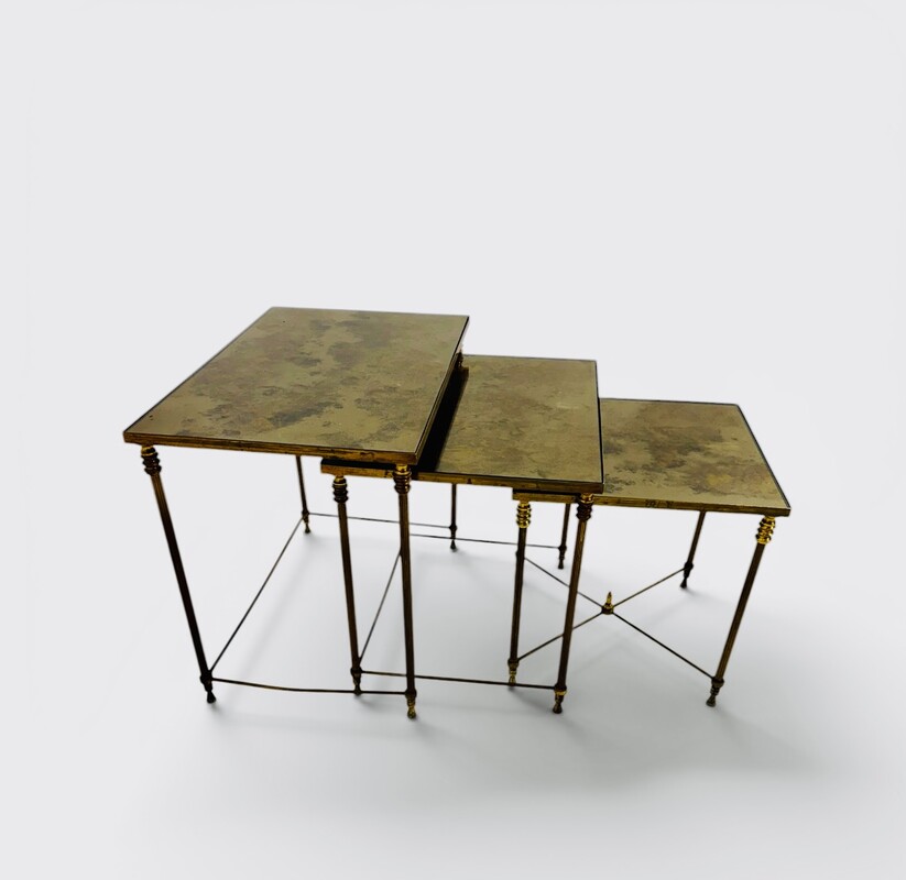 F 932 AG Brass Nesting table Neo classic mirror oxyde