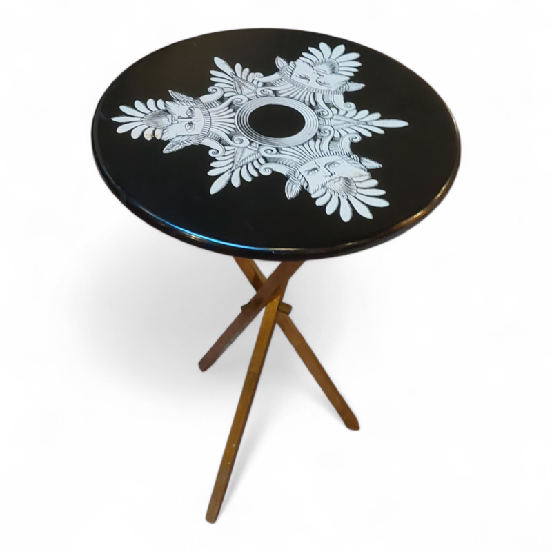 F 940 JC Lacquered wood and gilded brass side table by Fornasetti 1960s