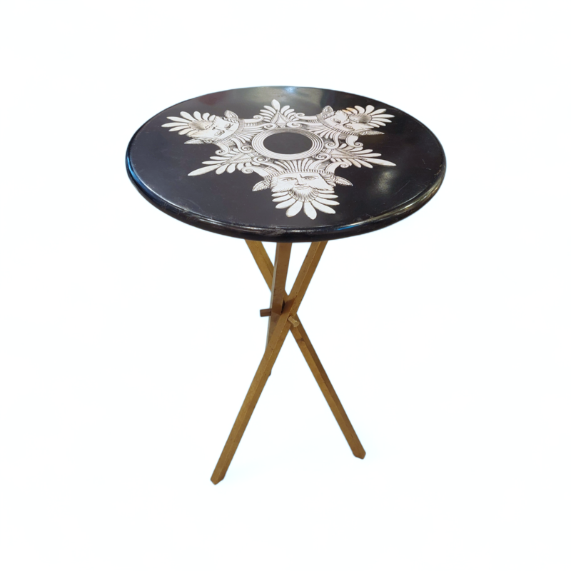 F 940 JC Lacquered wood and gilded brass side table by Fornasetti 1960s