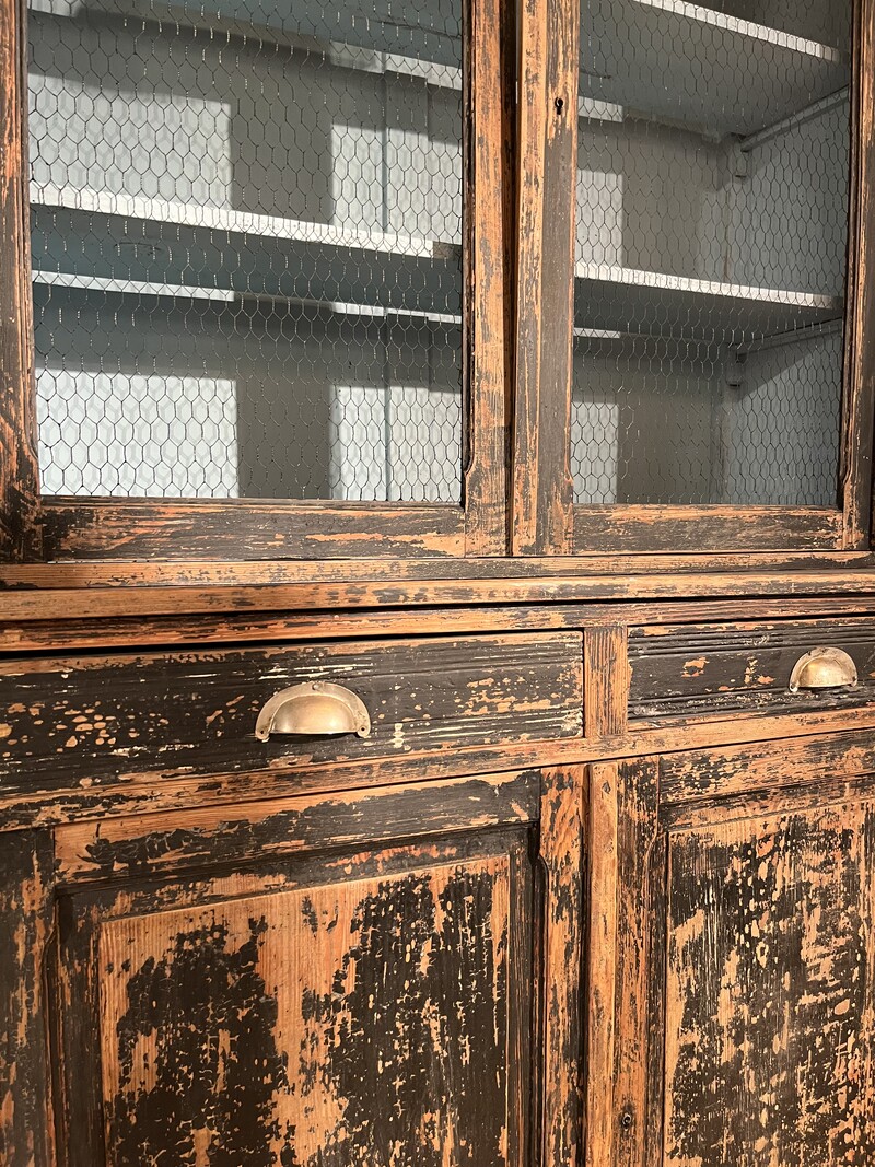 F 963 DAN French patinated « vaissellier »