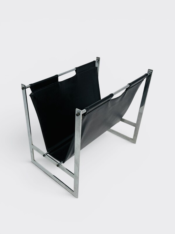 F 966 AG magazine rack chrome and leather 1980’s