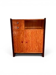 F 972 AS Art Deco chest of drawers, UK 1930, Madrona burl, boxwood and Bakelite, totally restored 