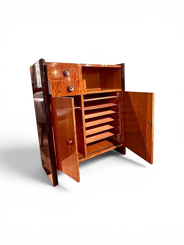 F 972 AS Art Deco chest of drawers, UK 1930, Madrona burl, boxwood and Bakelite, totally restored 