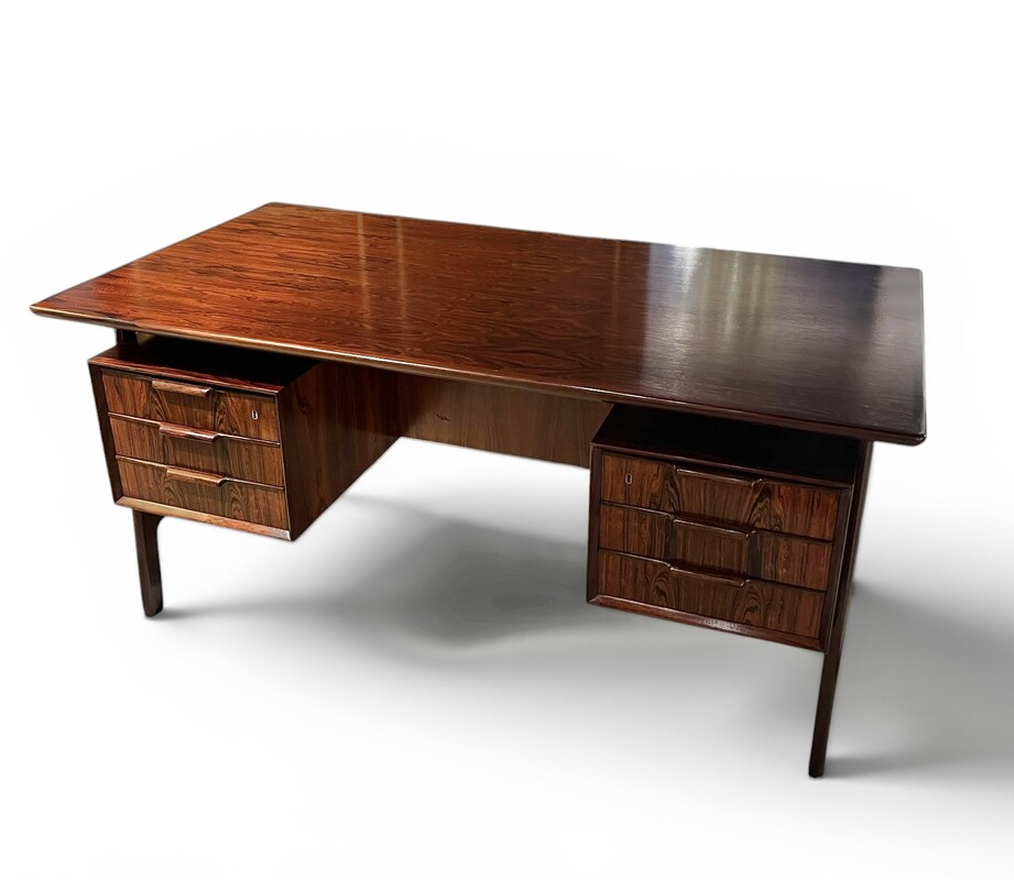 F 973 JCM rosewood desk, 1960’s